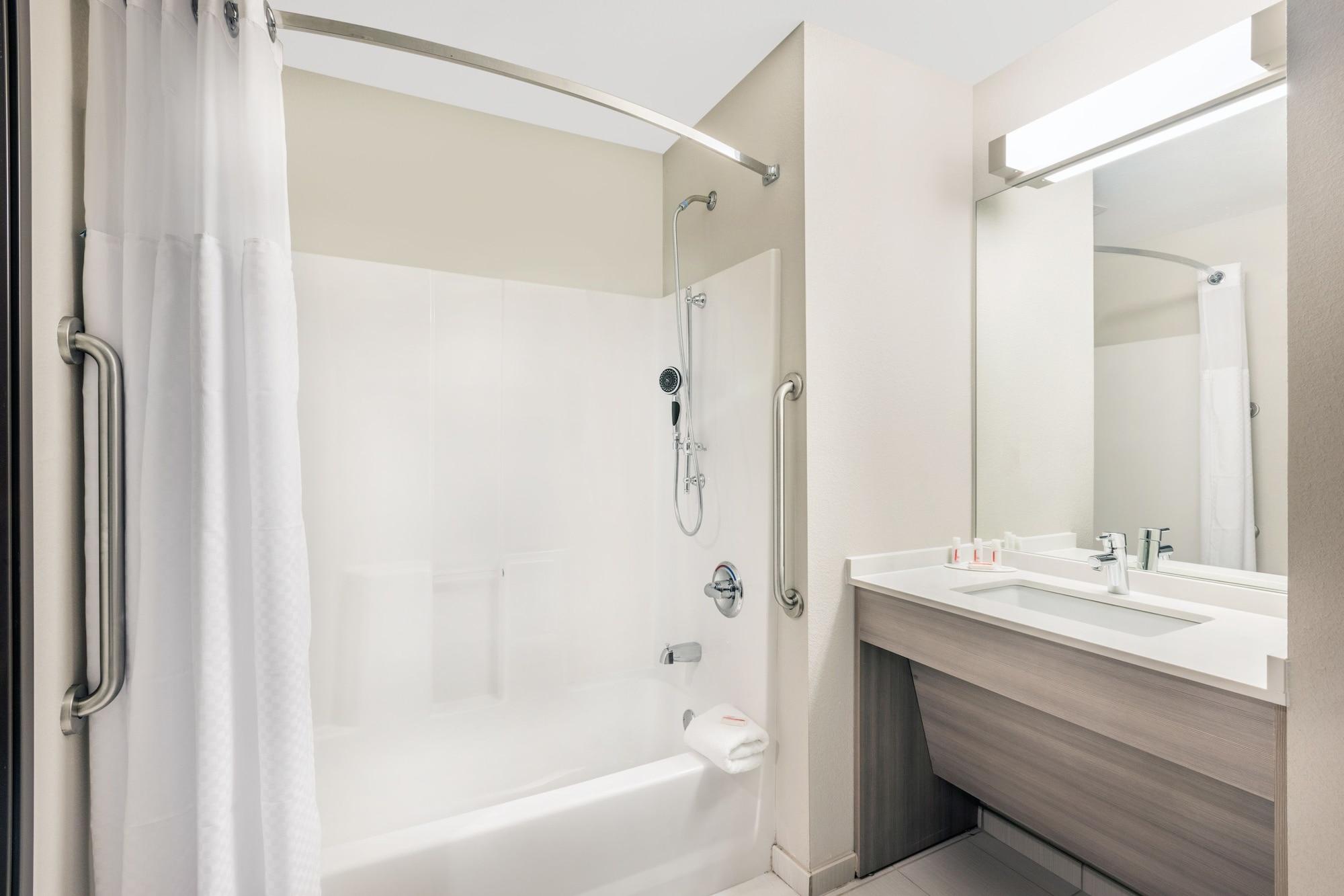 Microtel Inn & Suites By Wyndham Perry Kültér fotó